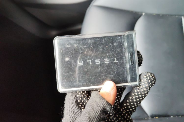 Tesla Model Y 2023 #11 Tesla Model Y 2023 car image #11