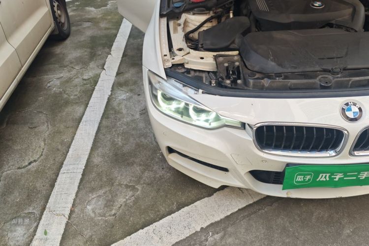 BMW 3 Series 2018 car image #8