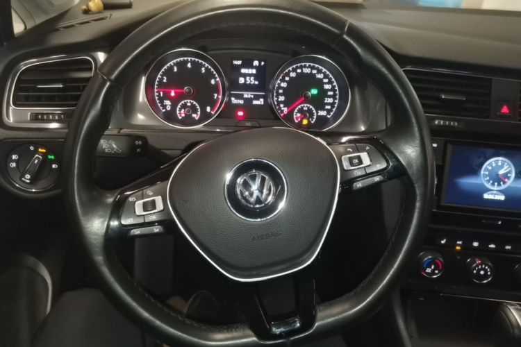 Volkswagen Golf 2018 #11 Volkswagen Golf 2018 car image #11