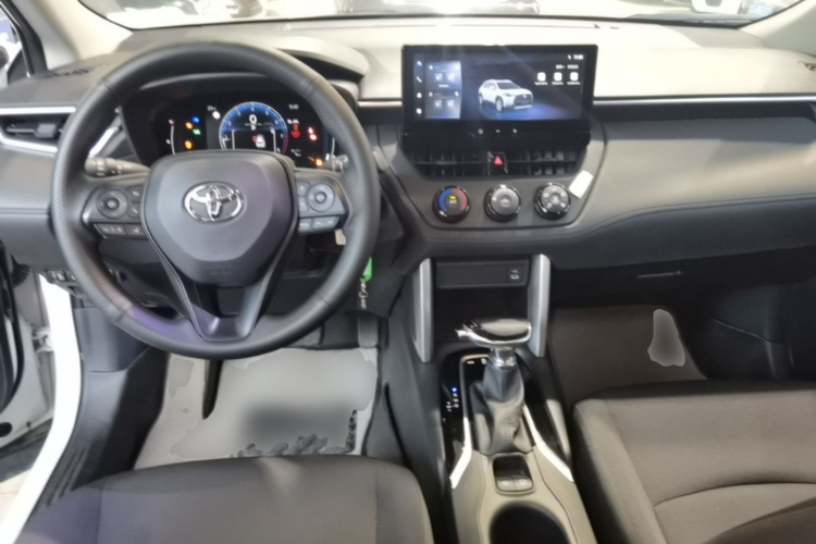 Toyota Corolla Cross 2025 immagine di auto #10