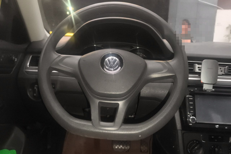 Volkswagen Bora 2016 car image #11