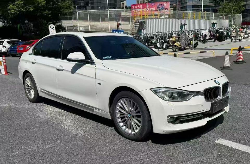 BMW 3 Series 2014 #3 BMW 3 Series 2014 car image #3