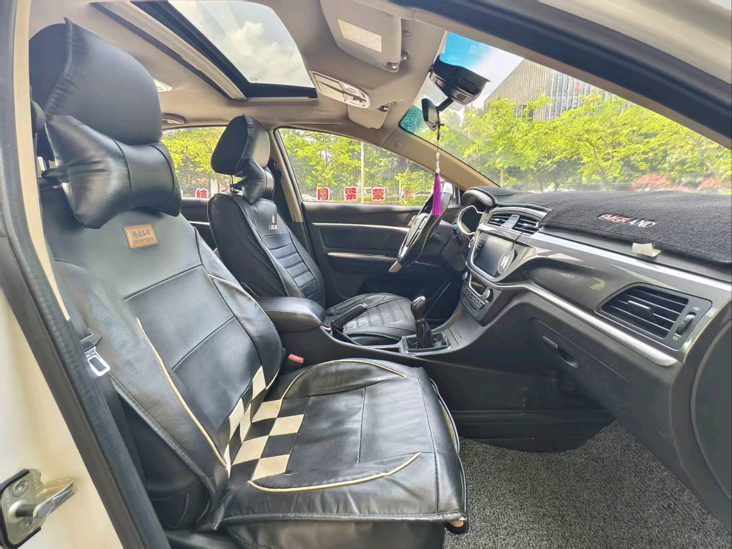 GEELY Emgrand 2017 car image #10