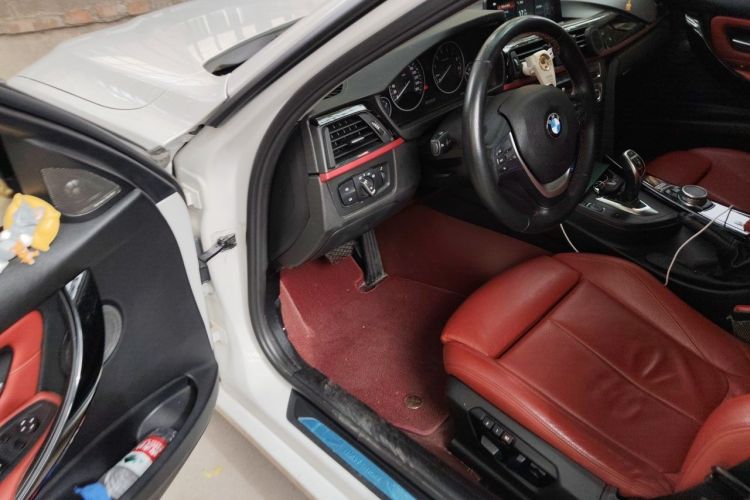 BMW 3 Series 2015 car image #13