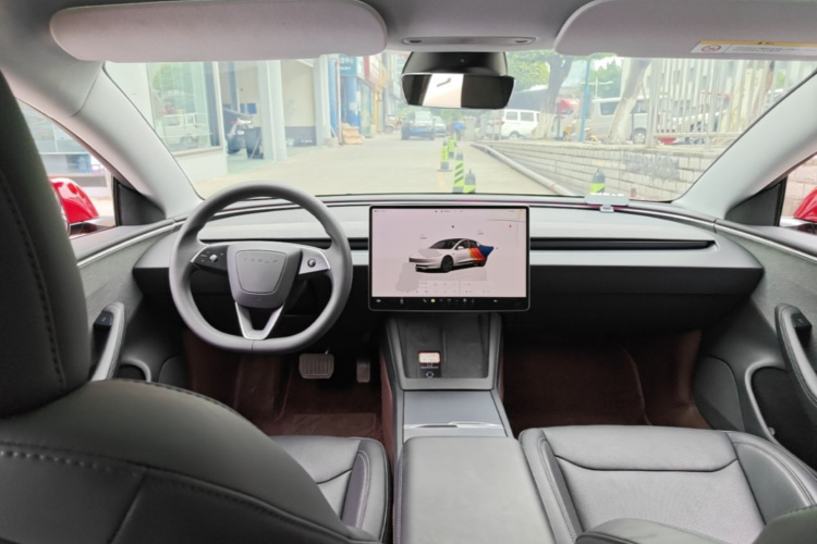 Tesla Model 3 2024 #10 Tesla Model 3 2024 car image #10