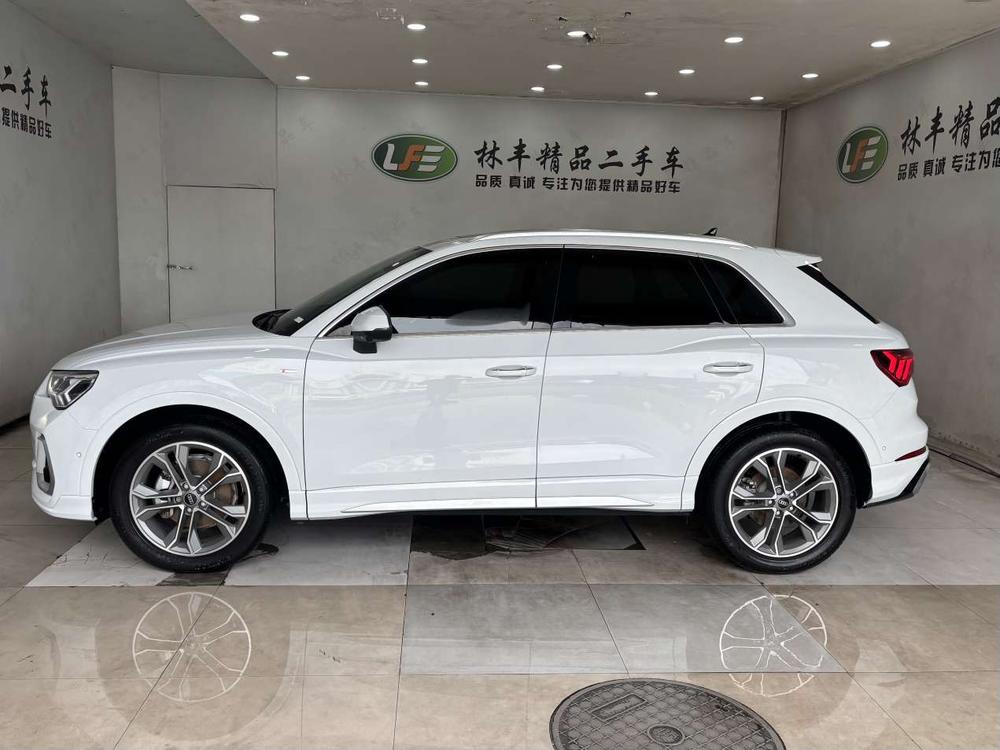 Audi Q3 2025 صورة سيارة #4
