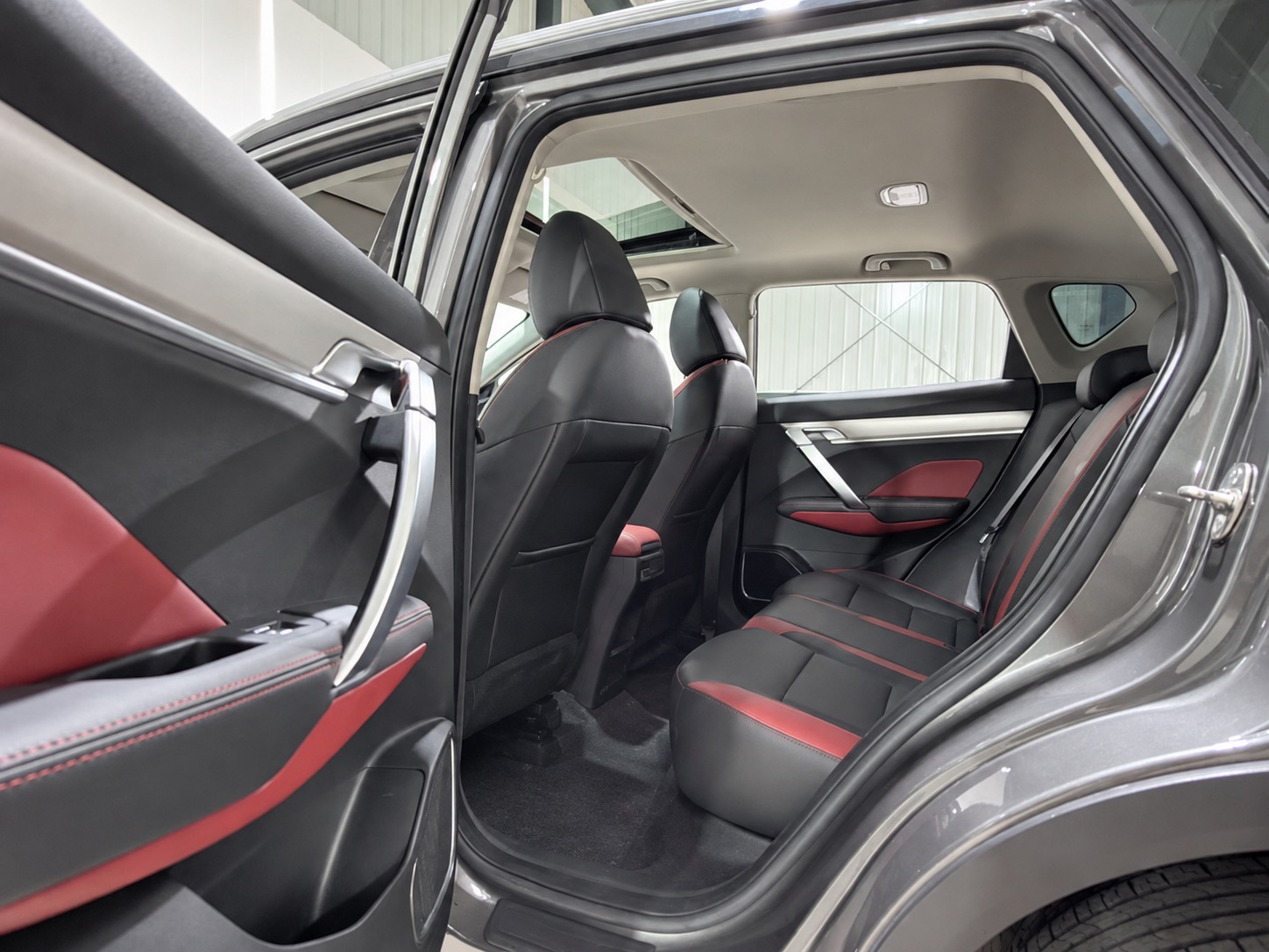 GEELY Coolray 2022 #16 GEELY Coolray 2022 car image #16