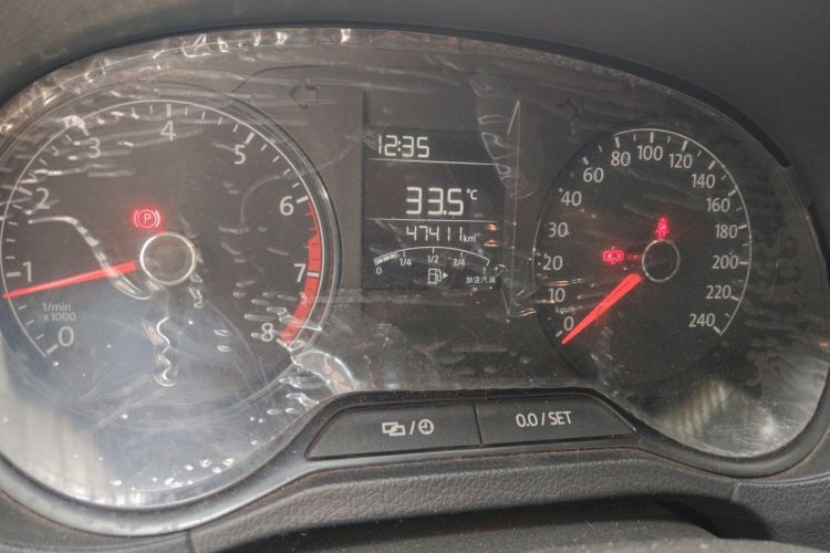 Volkswagen Polo 2016 car image #8