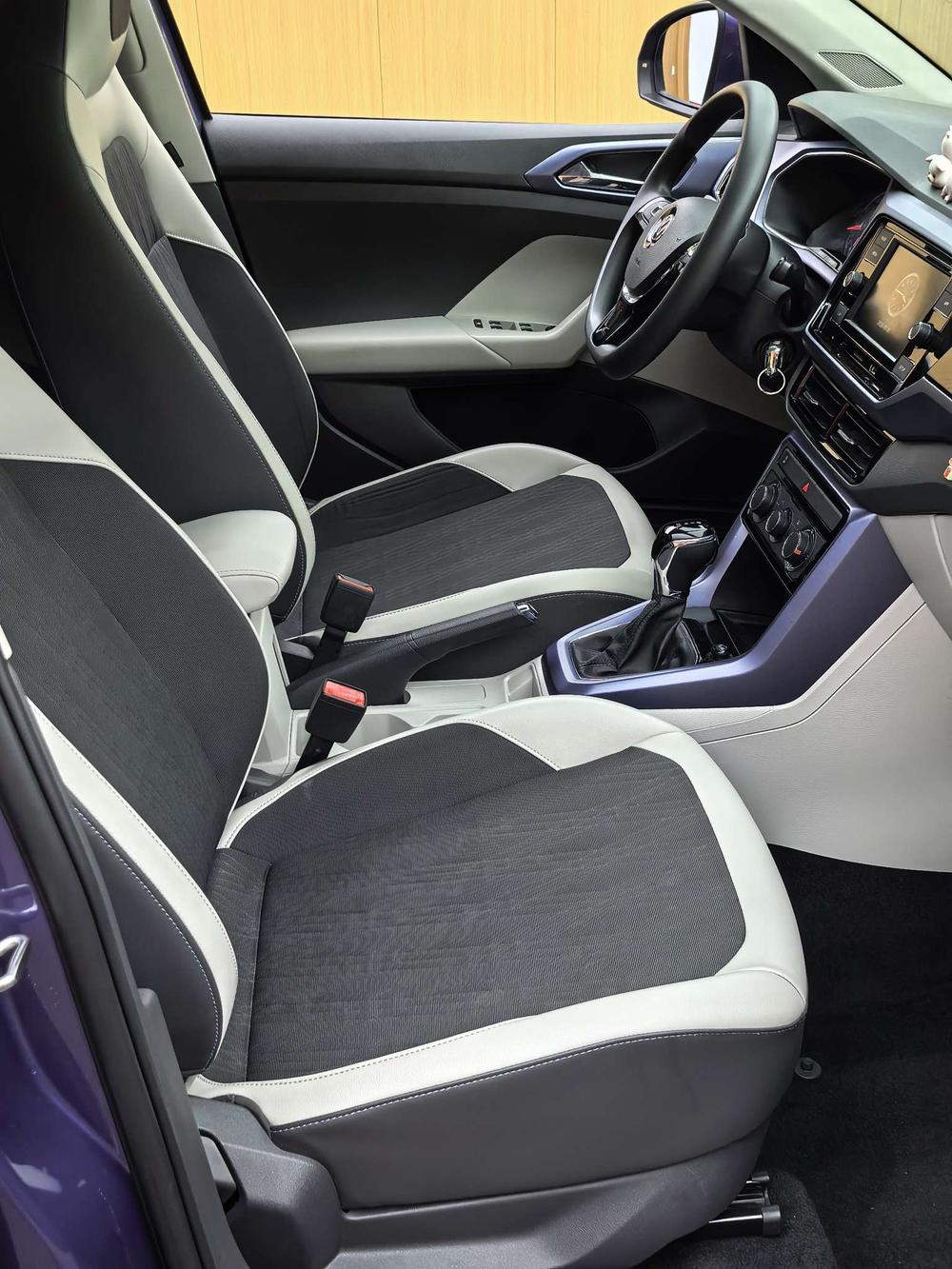 Volkswagen T-Cross 2019 immagine di auto #23