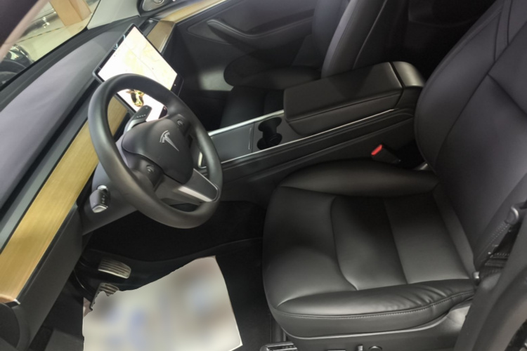 Tesla Model Y 2021 #19 Tesla Model Y 2021 car image #19
