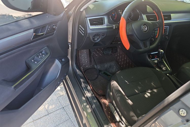 Volkswagen Bora 2016 immagine di auto #16