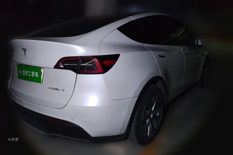Tesla Model Y 2023 #7 Tesla Model Y 2023 car image #7