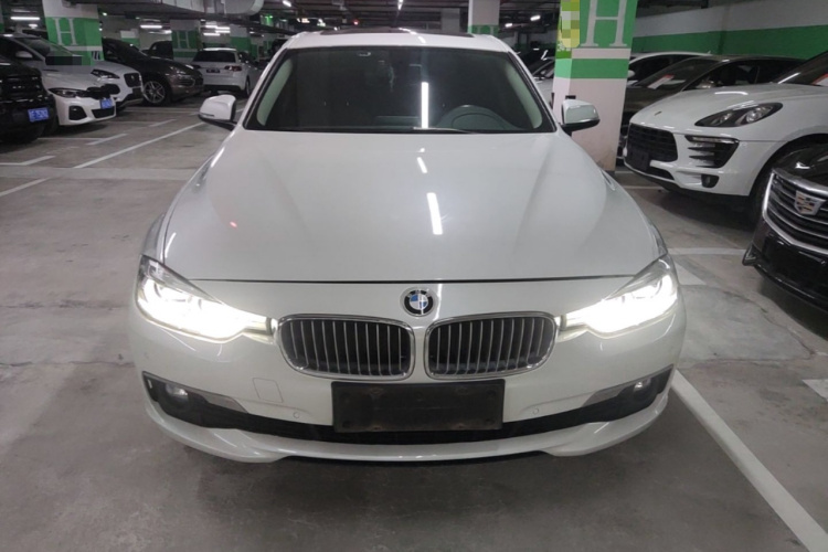 BMW 3 Series 2017 #3 BMW 3 Series 2017 car image #3
