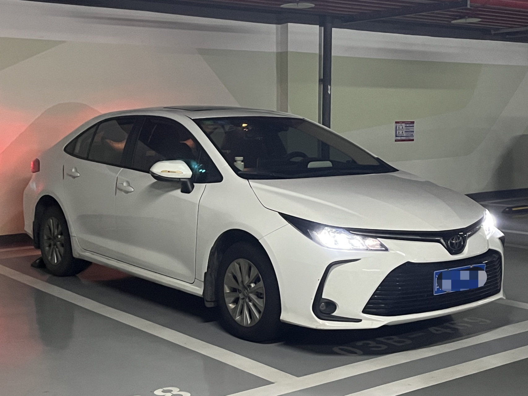 Toyota Corolla 2019 car image #3