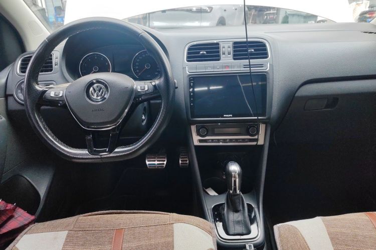 Volkswagen Polo 2015 #7 Volkswagen Polo 2015 car image #7