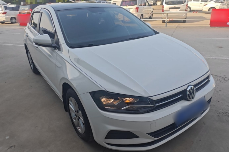 Volkswagen Polo 2021 car image #4