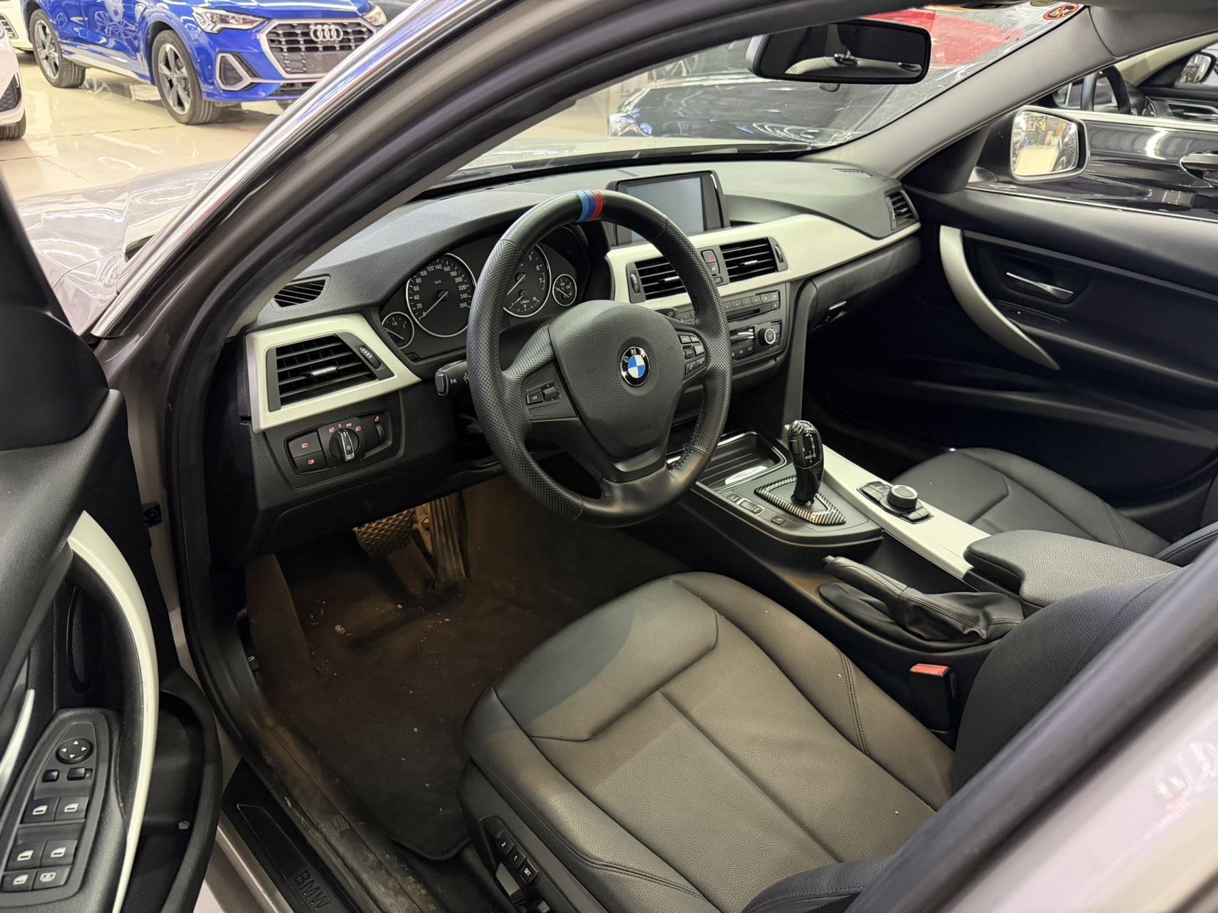 BMW 3 Series 2015 #6 BMW 3 Series 2015 car image #6
