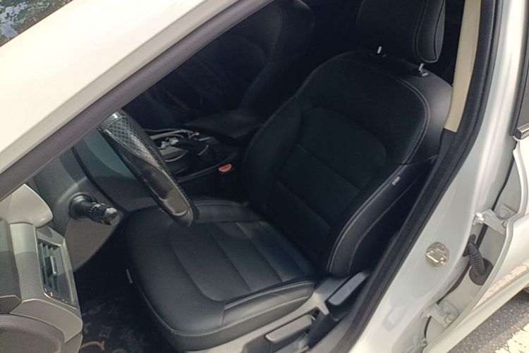 GEELY Emgrand GL 2018 car image #17