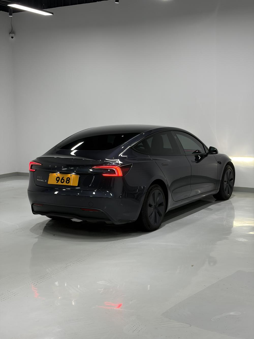 Tesla Model 3 2024 car image #6