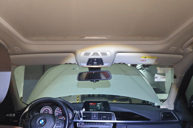 BMW 3 Series 2018 car image #20