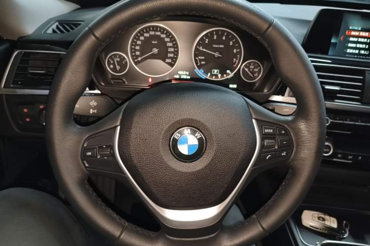 BMW 3 Series GT 2019 car image #11