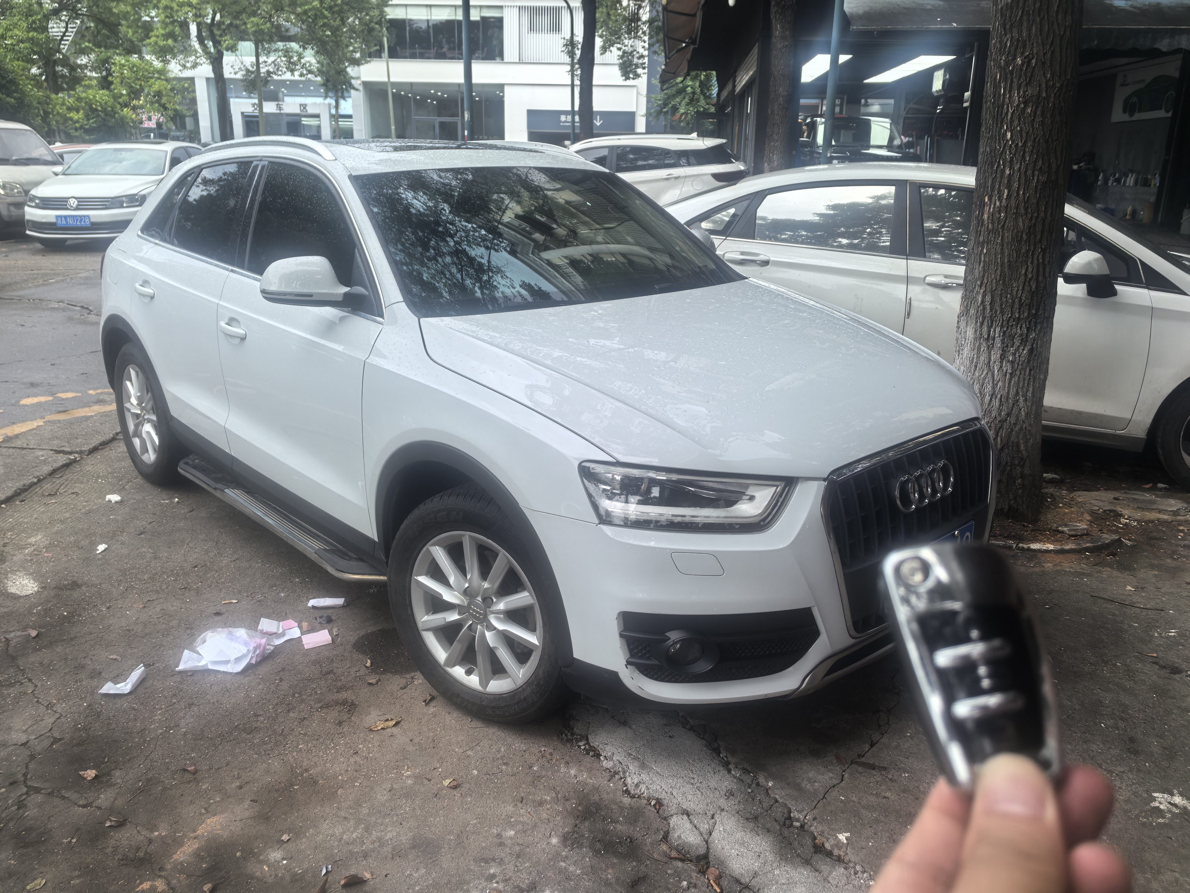 Audi Q3 2015 car image #3