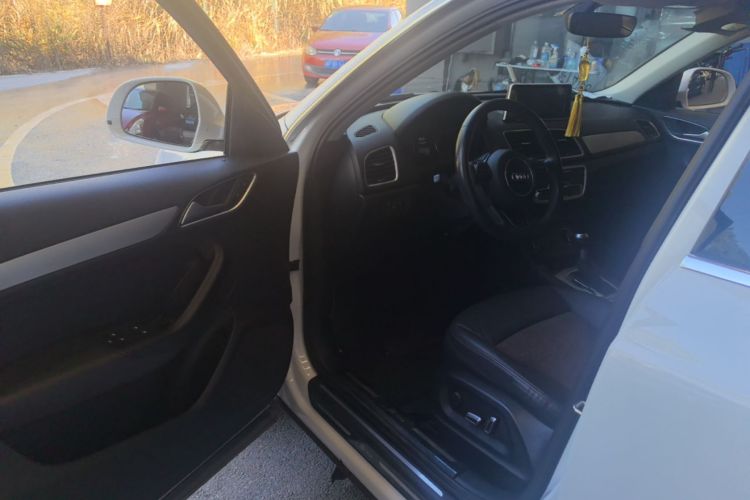 Audi Q3 2017 #16 Audi Q3 2017 car image #16