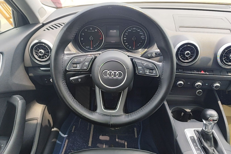 Audi A3 2020 car image #11