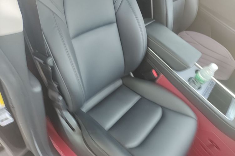 Tesla Model Y 2023 #20 Tesla Model Y 2023 car image #20