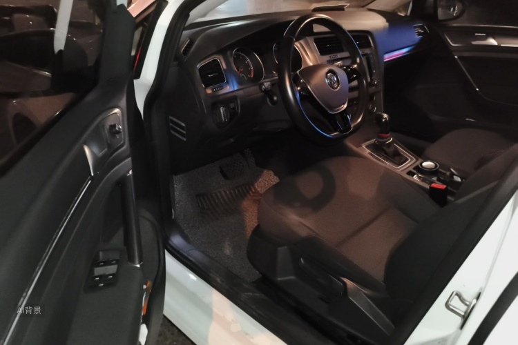 Volkswagen Golf 2015 car image #18