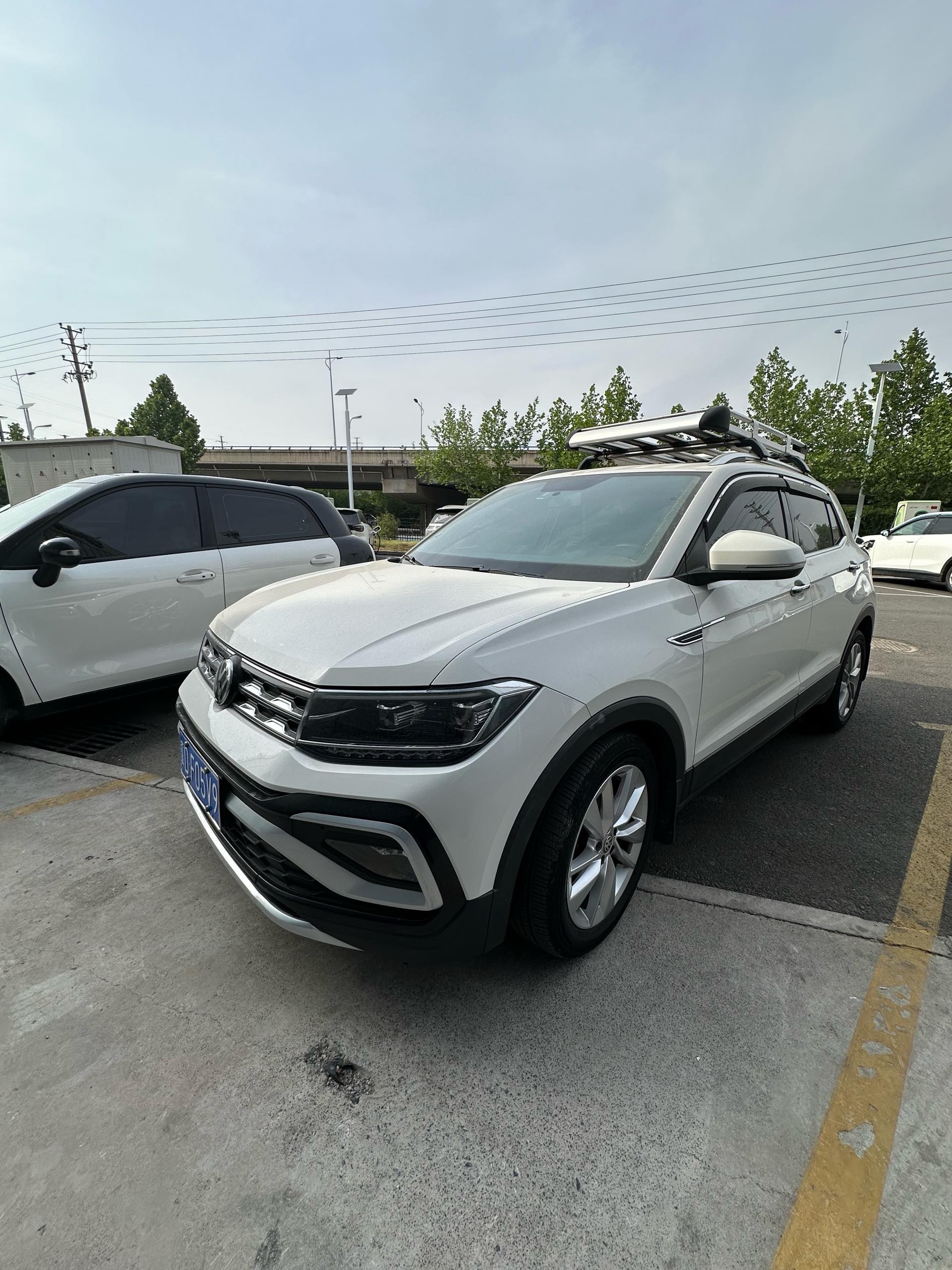 Volkswagen T-Cross 2020 Volkswagen T-Cross 2020 car image
