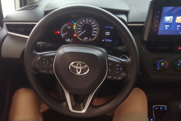 Toyota Corolla 2023 car image #11