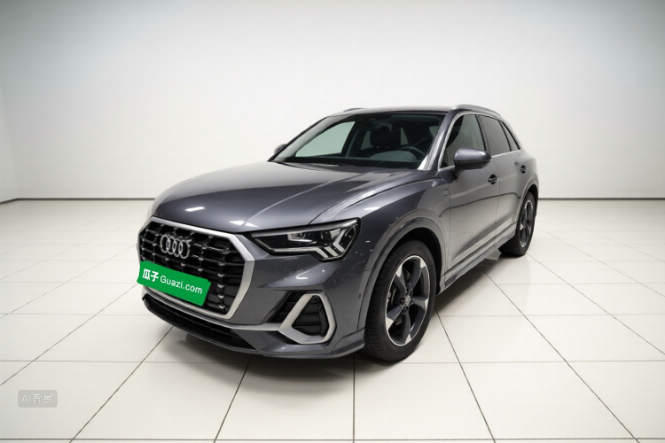 Audi Q3 2021 car image #2
