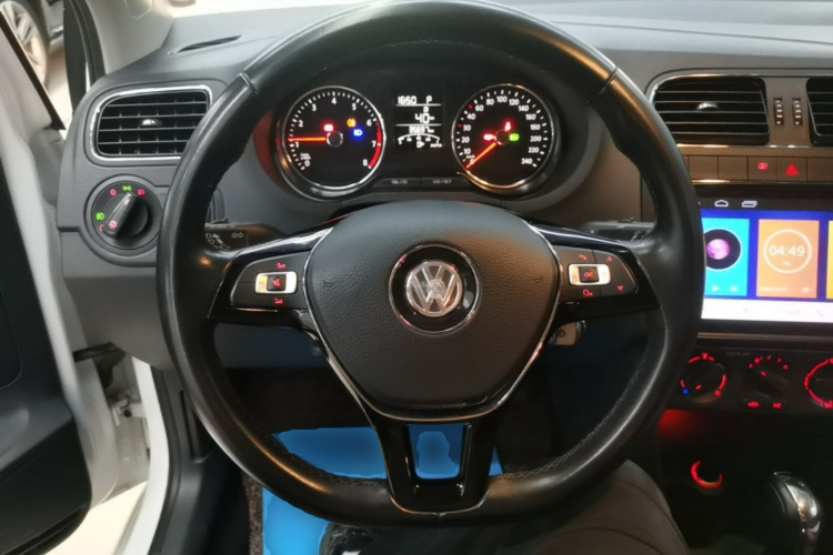 Volkswagen Polo 2018 #15 Volkswagen Polo 2018 car image #15