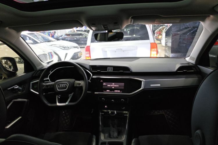 Audi Q3 2023 #10 Audi Q3 2023 car image #10