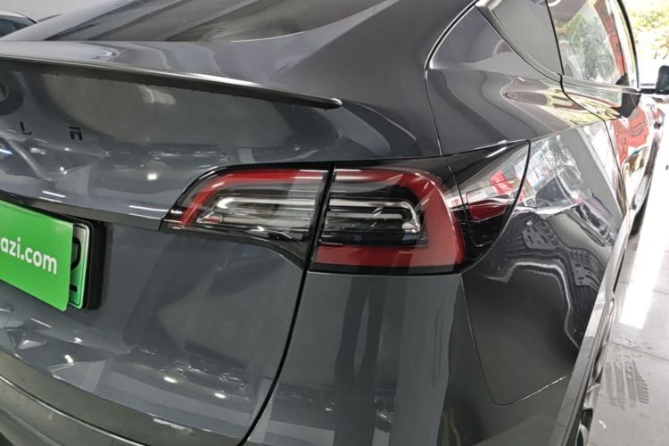 Tesla Model Y 2022 #8 Tesla Model Y 2022 car image #8