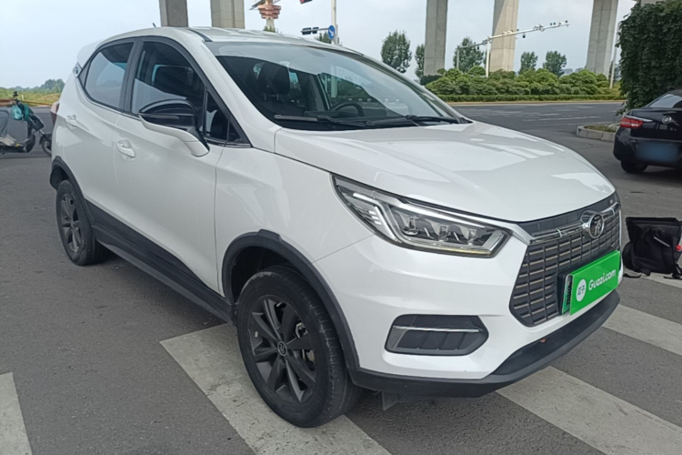 BYD Yuan New Energy 2019 immagine di auto #4