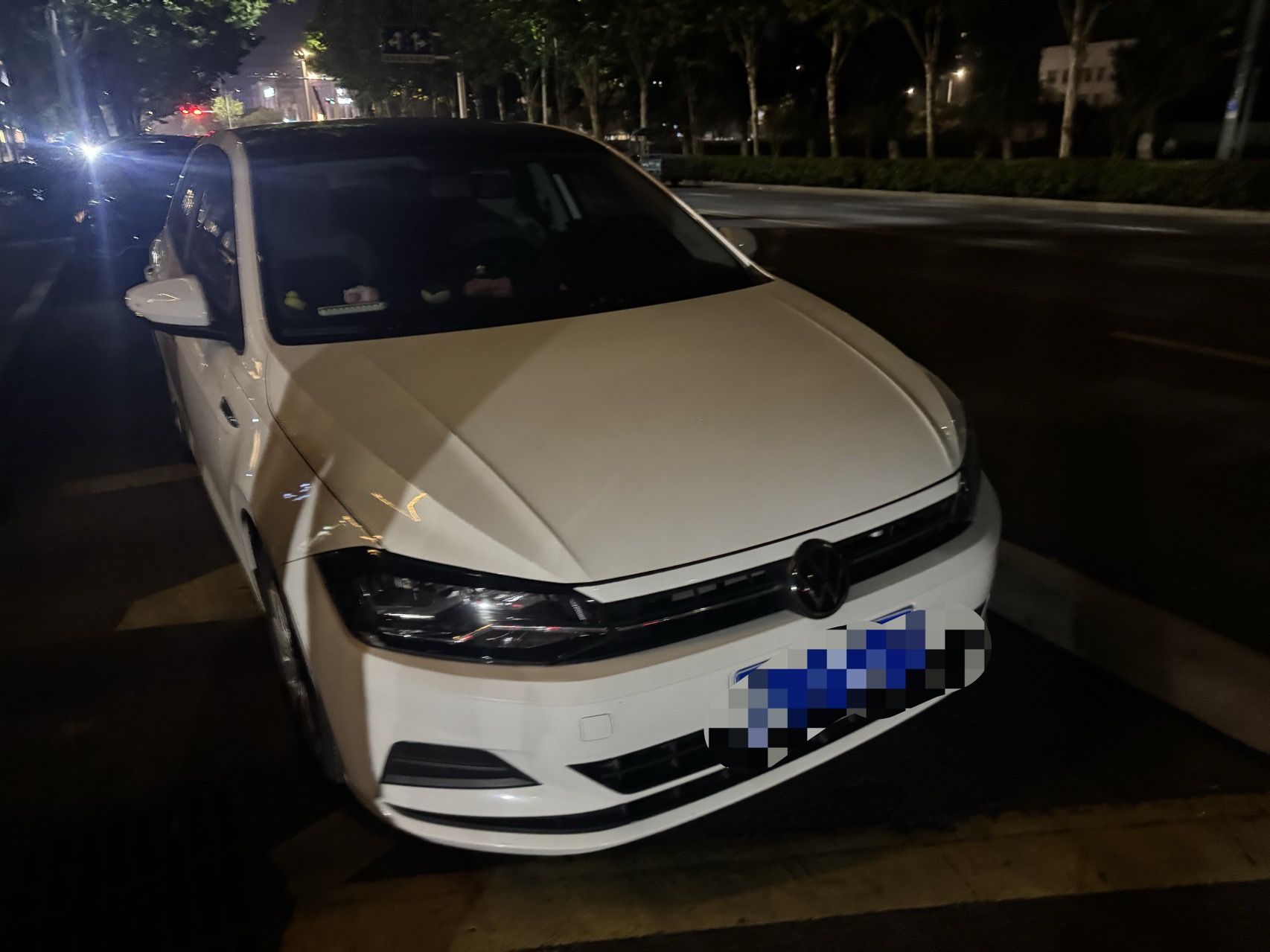 Volkswagen Polo 2022 car image #3