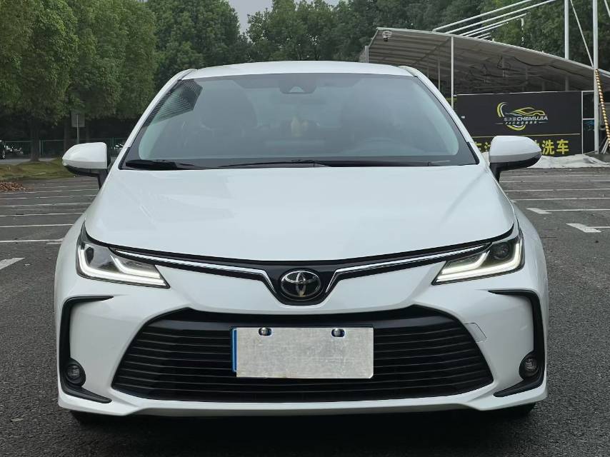 Toyota Corolla 2023 car image #2