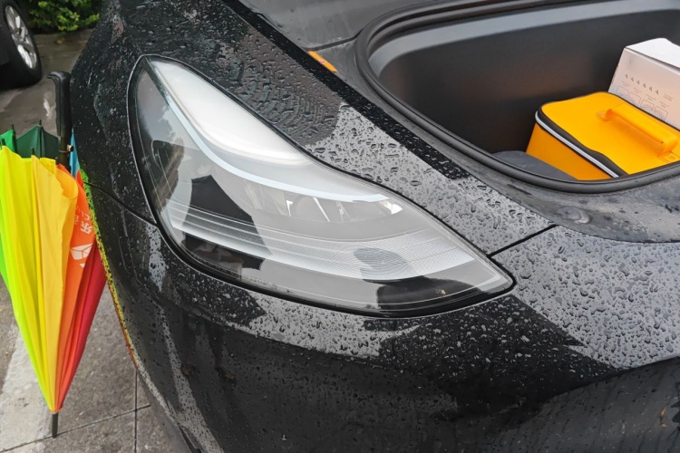 Tesla Model Y 2024 car image #8