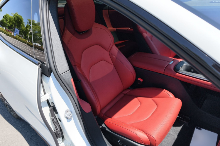 MI SU7 2024 imagen de coche #21