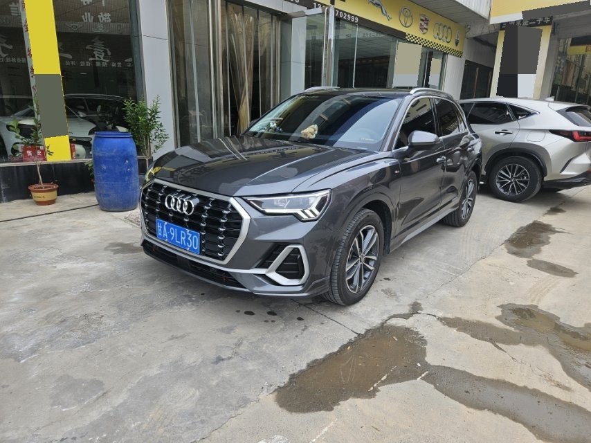 Audi Q3 2023 car image 