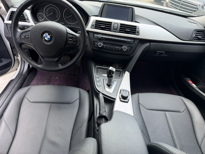 BMW 3 Series 2015 car image #3