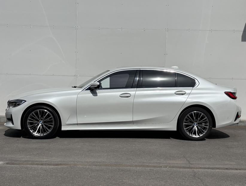 BMW 3 Series 2019 #3 BMW 3 Series 2019 car image #3