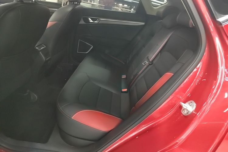GEELY Emgrand GS 2020 car image #17