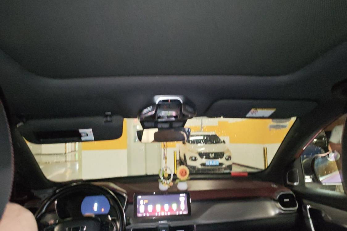GEELY Coolray 2019 #20 GEELY Coolray 2019 car image #20