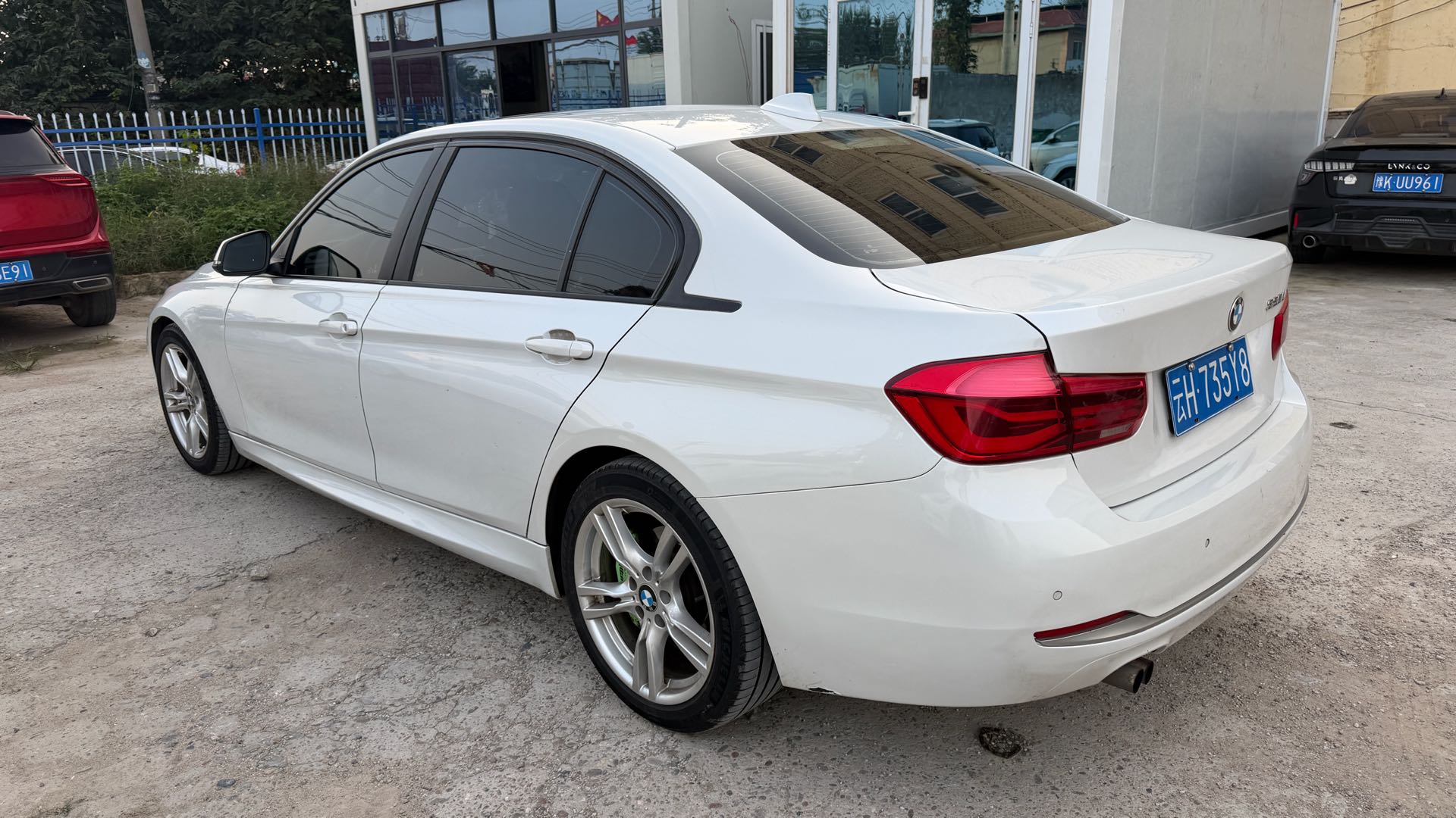 BMW 3 Series 2017 car image #6