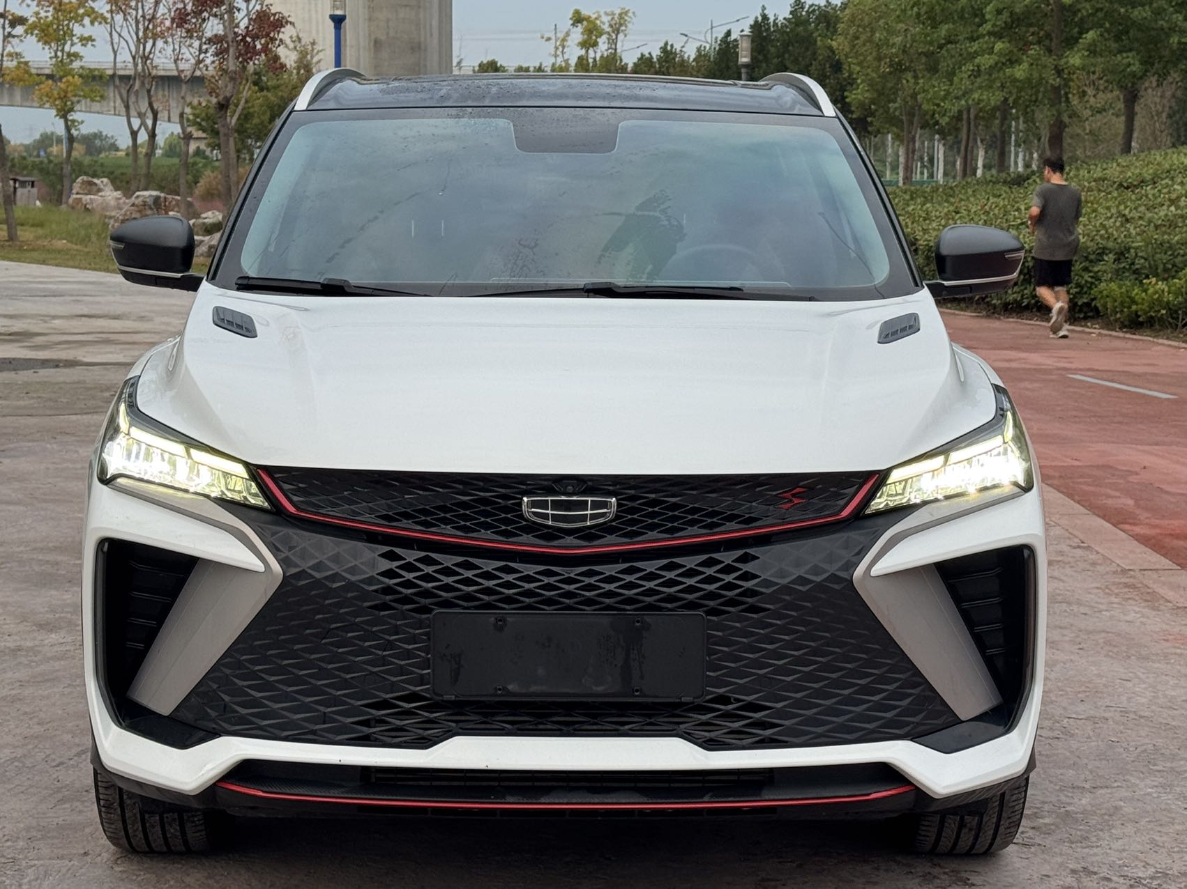 GEELY Coolray 2024 #2 GEELY Coolray 2024 imagem de carro #2