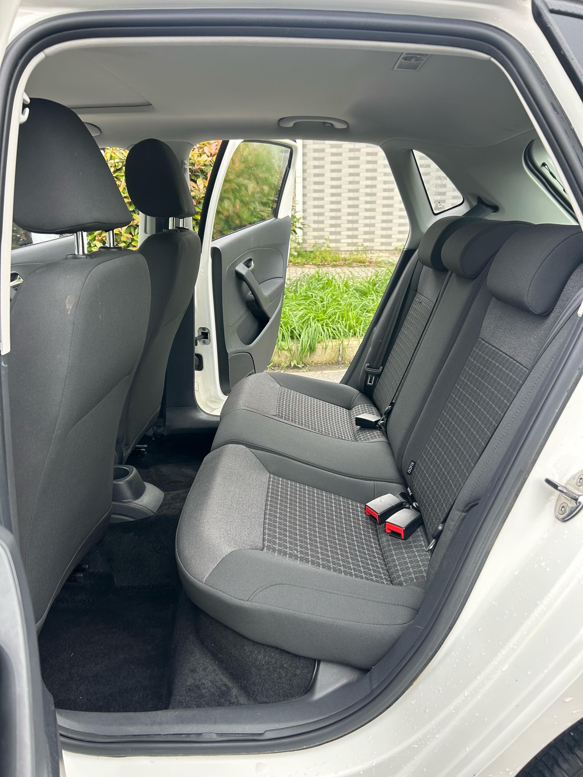 Volkswagen Polo 2016 car image #6