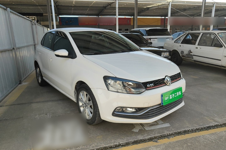 Volkswagen Polo 2015 #4 Volkswagen Polo 2015 car image #4